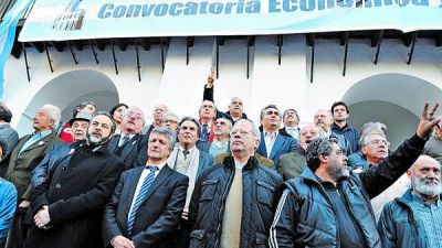 Bater�a de anuncios, discurso sobre buitres y cadena nacional para Cristina