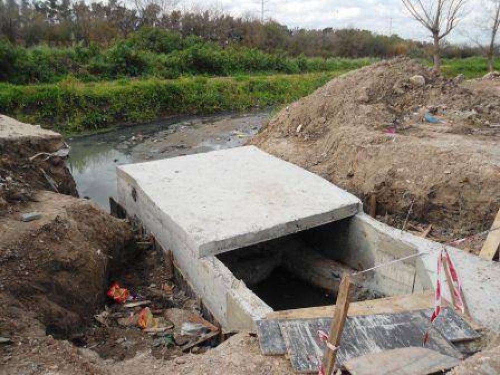 Construyen un nuevo desag�e en Don Torcuato 