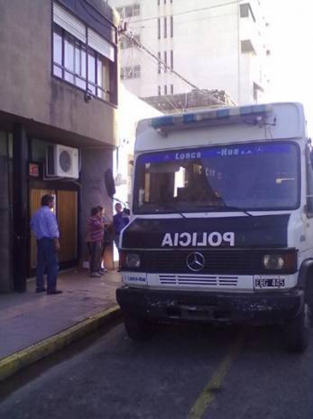 Detuvieron a adolescentes en un auto con pastillas de �xtasis y LSD