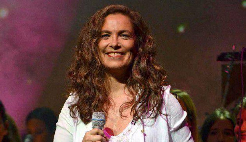 Soy lo que soy: la UCR promueve una distinci�n para la cantante Sandra Mihanovich