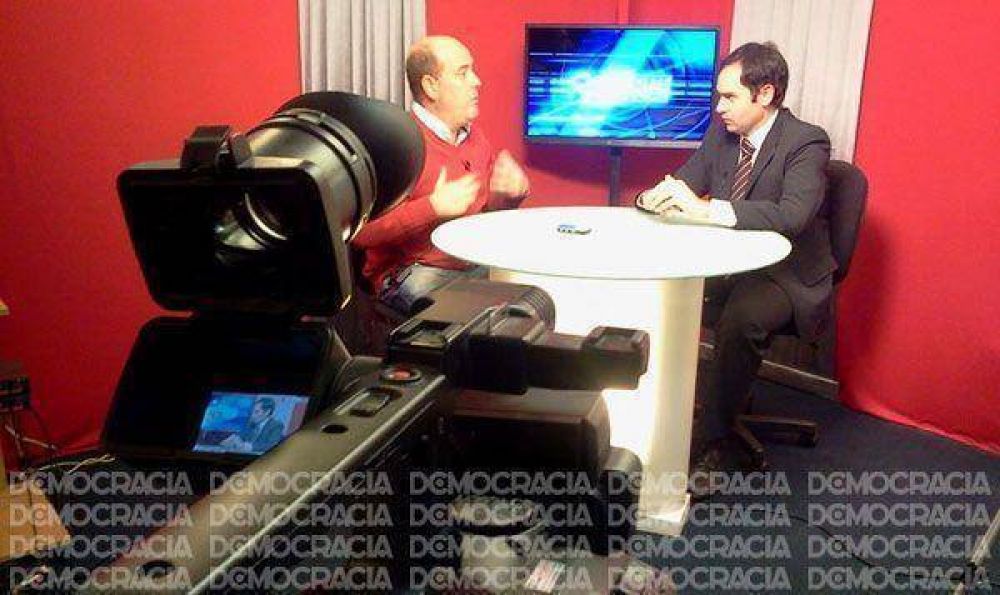 Traverso: �Tiene que haber colectivos para tener la autoridad del tr�nsito en la calle�