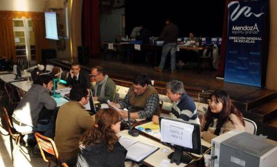 Docentes cuestionan el sistema para acumular puntaje