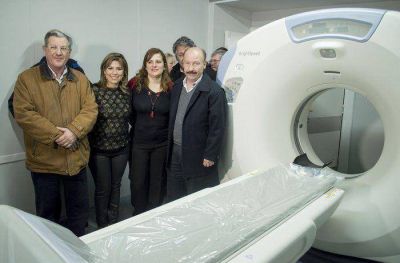 El Hospital Pintos cuenta con un tom�grafo propio: ��ste es un momento de j�bilo para todo Azul�