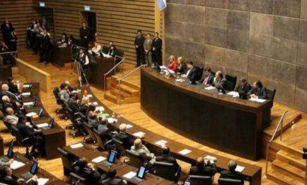 Closs env�o el presupuesto a C�mara, pero no fue tratado
