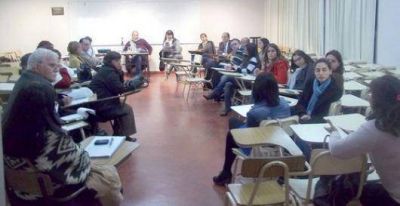 La Federaci�n de Docentes Universitarios Nacionales se suma a la Mesa Sindical