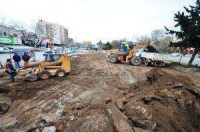 Avanza renovaci�n del Parque Central