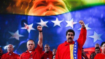 Maduro anunci� la creaci�n de un equipo nacional contra el contrabando en Venezuela