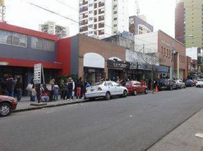 Miles de chicos disfrutan de las obras y propuestas infantiles en el Teatro Municipal