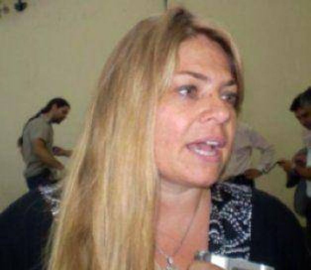 Alejandra Dupouy es una de los vicepresidentes de la UCR santafesina 