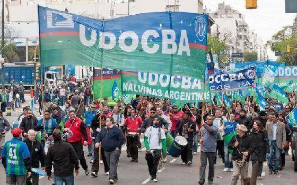 Udocba amenaza con extender el paro docente por 17 d�as
