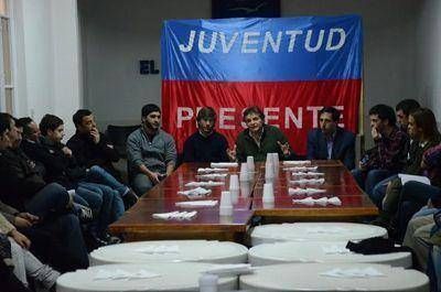 Pulti se�al� una l�nea pol�tica a j�venes de Acci�n Marplatense