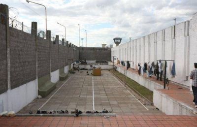 Giri: �La c�rcel de Bat�n es un foco de inseguridad permanente�
