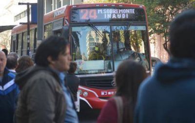 Viajar gratis y en bondis nuevos, lo m�s