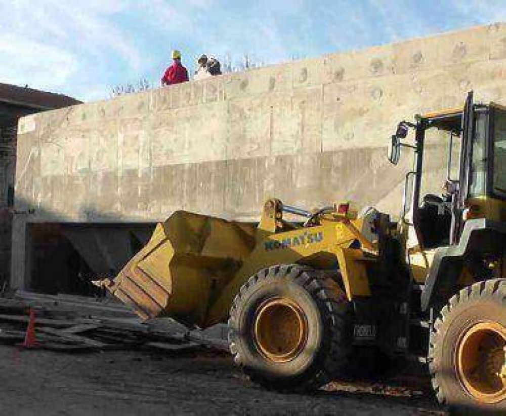 Reuni�n por la obra de la Defensa Norte