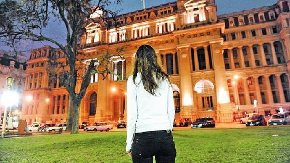 Persigui� 13 a�os a su abusador hasta que logr� que lo detuvieran