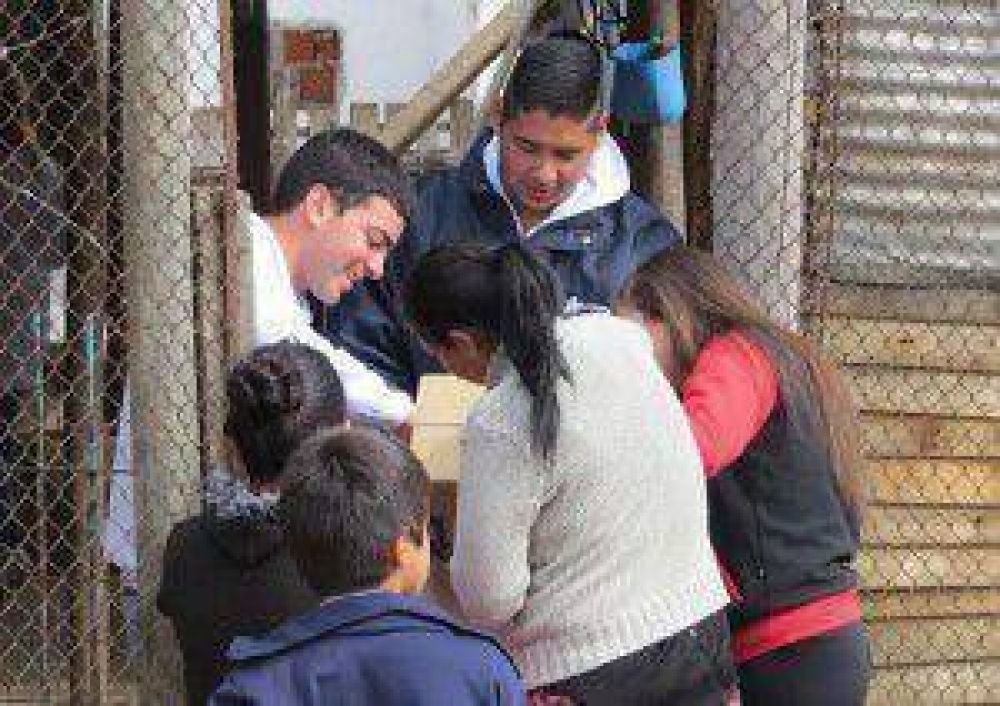 El Municipio realiza un censo de canes y felinos en distintos barrios de la ciudad