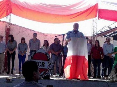 Masivo acto en apoyo a los radicales goyanos