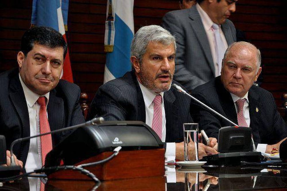 El Parlamento del NOA expres� preocupaci�n por la situaci�n en la Universidad Nacional de Tucum�n