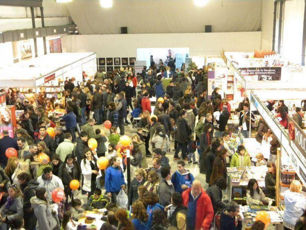 M�s de 70 mil personas visitaron la Feria del Libro Infantil