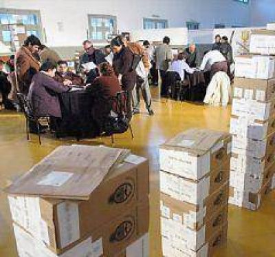Comenz� el escrutinio definitivo