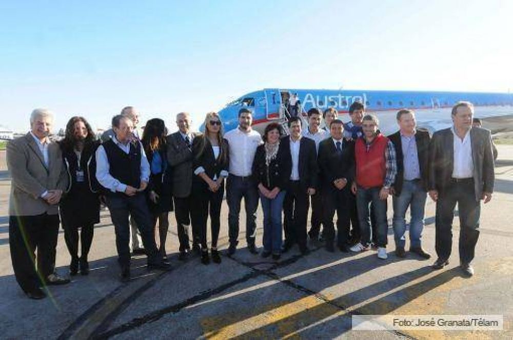Aerolneas Argentinas inaugur el corredor Crdoba-Rosario-Iguaz