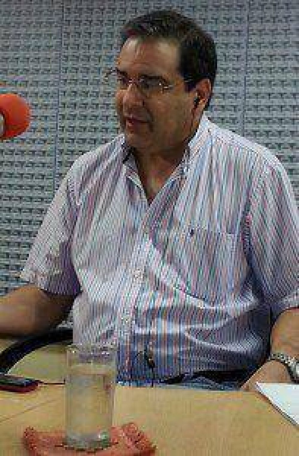 La Provincia empieza a asistir a los productores afectados por la inundaci�n