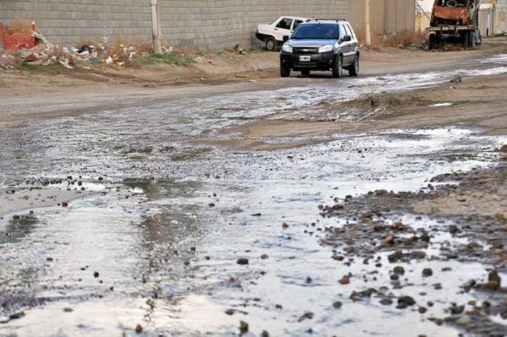Reclaman por el estado de las calles del Barrio Industrial