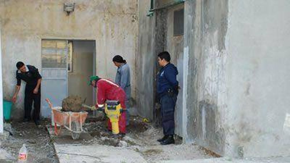 Gestionan llamado a licitaci�n para los hospitales de Trelew y Comodoro