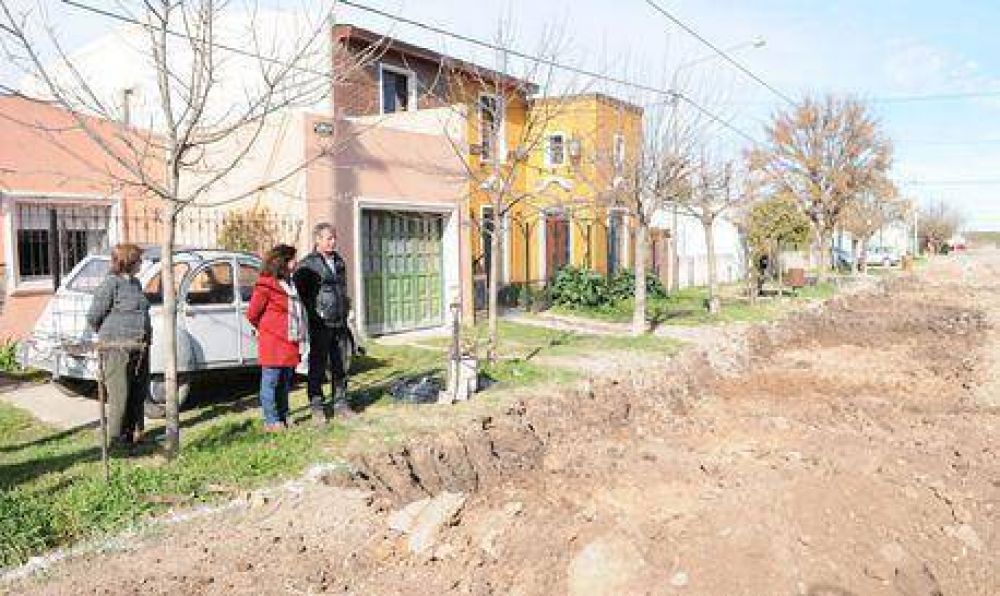 El Municipio invierte m�s de 30 millones de pesos en pavimentaci�n en Olavarr�a y las localidades