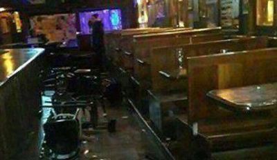 Graves disturbios y un herido en un pub c�ntrico