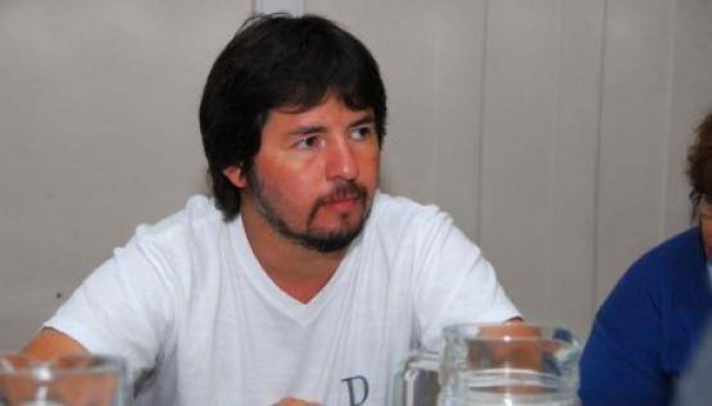 Desde ADOSAC denunciaron que personal de Desarrollo Social percibir�a salarios de Educaci�n