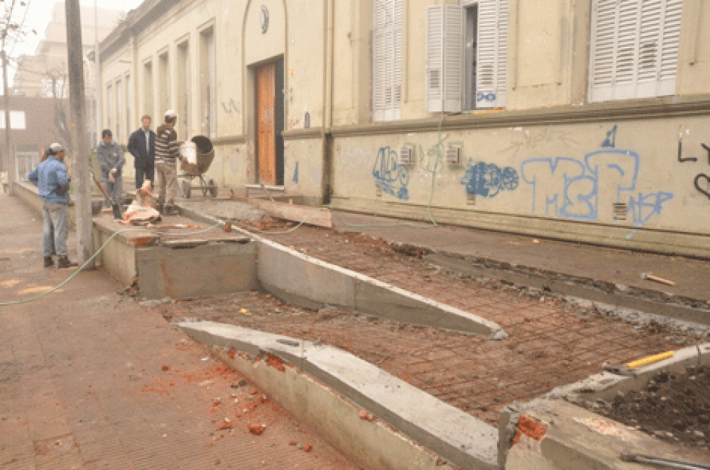 Rampa de acceso en la Escuela N� 7 