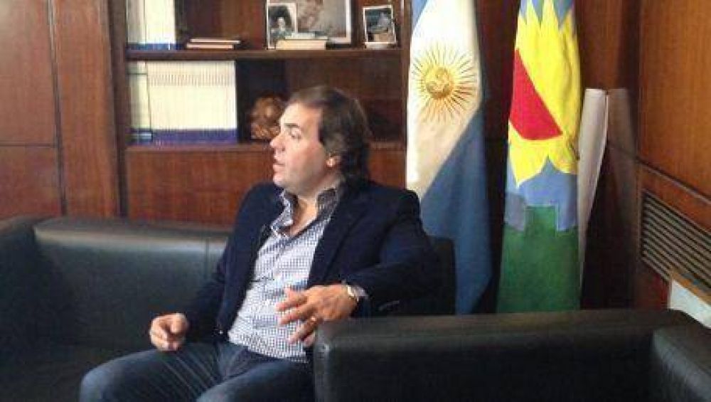 �Pido responsabilidad a los gremios docentes�