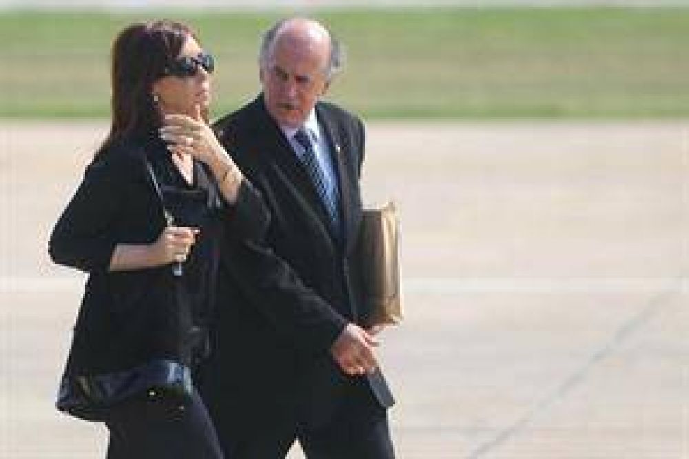 Fondos buitre: el Gobierno insiste en que apelar� ante La Haya, pero un jurista advierte que la Corte no tomar� el caso