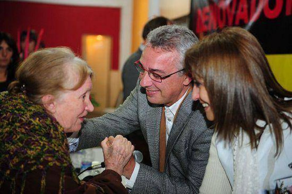 Mirta Tundis disert� en Benavidez