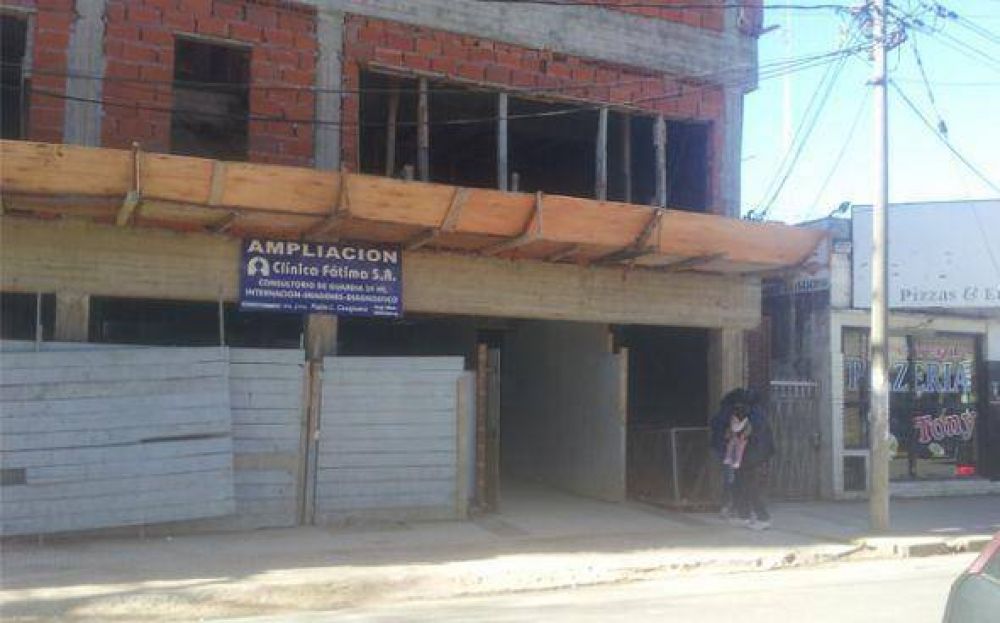 Horas de tensi�n tras la muerte de un paciente en cl�nica privada