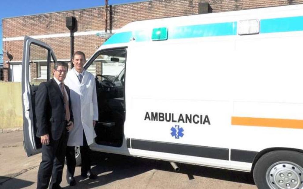 El Ministerio de Salud entreg� elementos al hospital