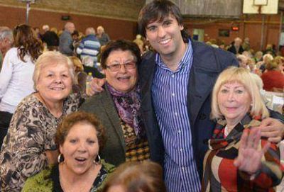 M�s de 78 mil jubilados y pensionados de Avellaneda recibir�n un 17% de aumento