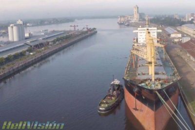 La historia del dron santafesino que document� la partida del Sampan del puerto local