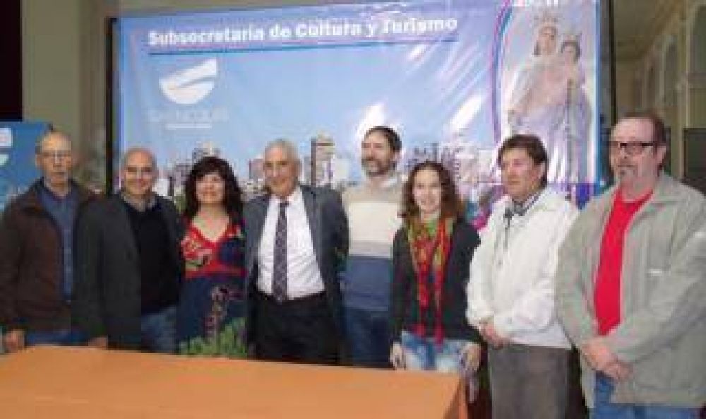 San Nicol�s: Aniversario del Teatro Municipal con El Chaque�o Palavecino y Ariel Tarico