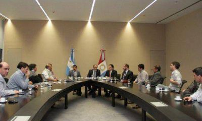 Provincia anunci� garrafas y apoyo a industrias