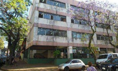 Colegio Nacional: De 34 alumnos en cada curso, 20 no tienen SUBE