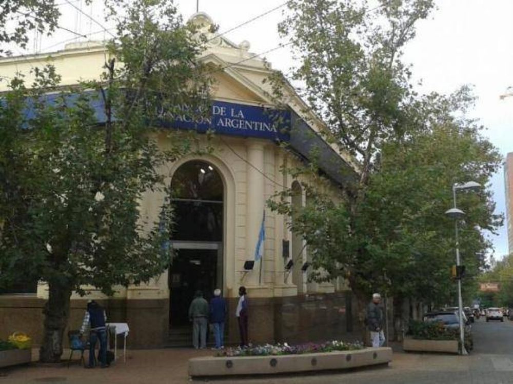 Los bancarios confirmaron el paro nacional del jueves
