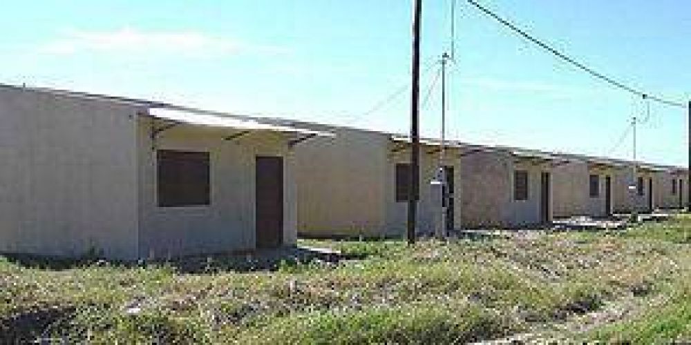 Hoy reubican definitivamente a m�s de 180 familias evacuadas