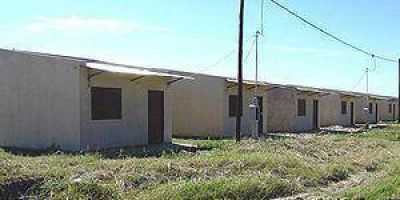 Hoy reubican definitivamente a m�s de 180 familias evacuadas