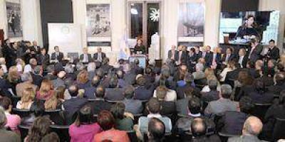 Naci�n firm� la licitaci�n de obras del Gasoducto del NEA que beneficiar� a 16 localidades formose�as