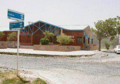 Por falta de porteros, llevan 11 d�as sin clases 