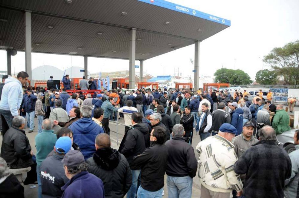 SUPA: �Ahora que se termina la zafra de calamar vamos a quedar con un 60% de desocupaci�n�