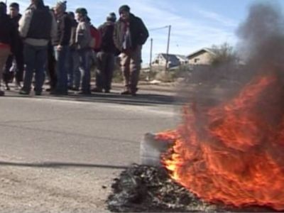 Vecinos inundados de Nahuel Hue cortaron la ruta