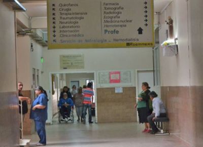 Contin�a grave la nena que se dispar� en la cara